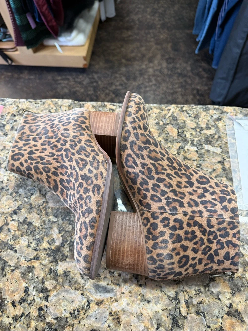 Seychelles Leopard Print Suede Ankle Booties Back Zip Block Heel Women’s 9.5
